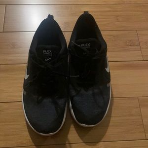 Nike Flex Experience 8